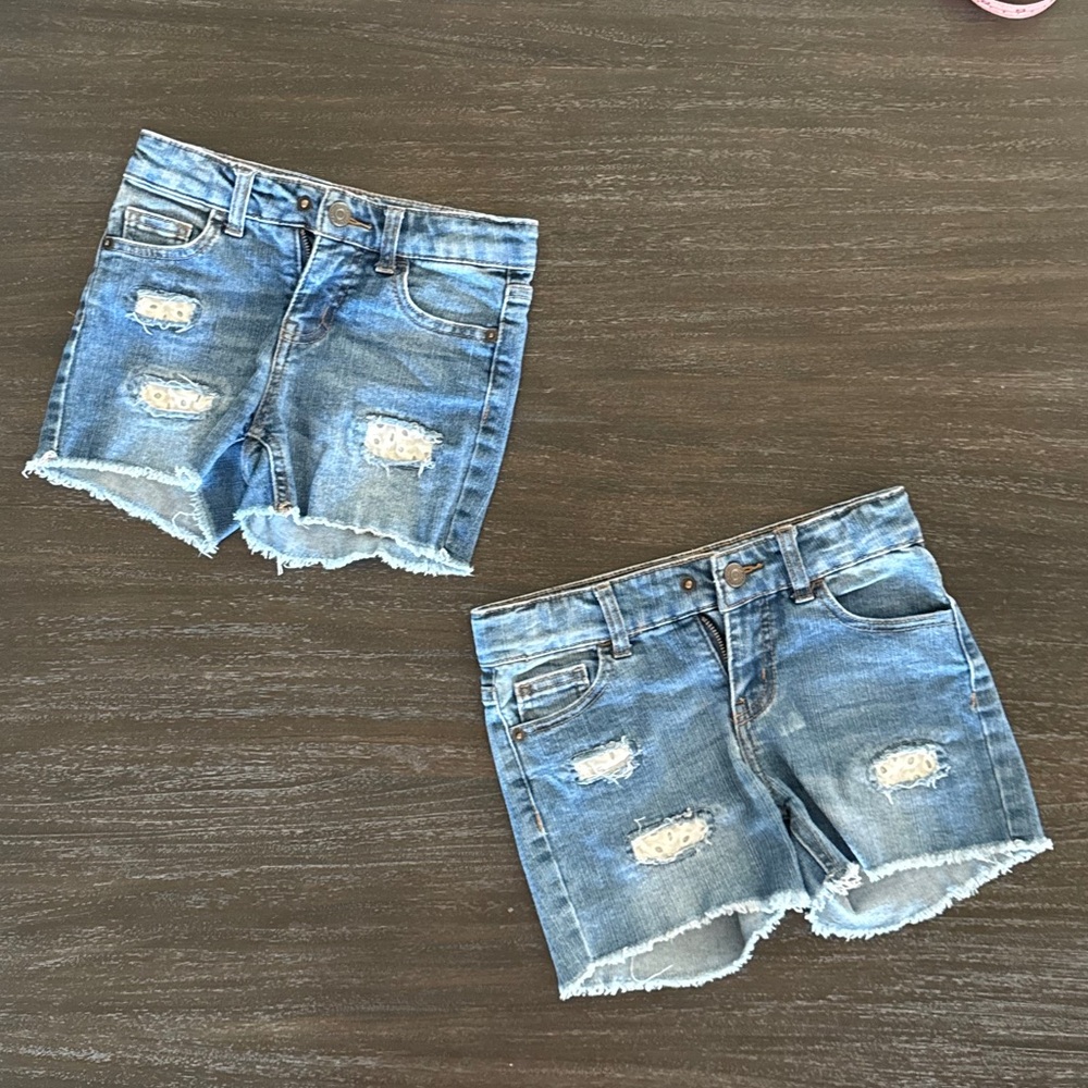 Cat & Jack 2 pairs of Girls Small 6/6X Jean Shorts
